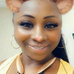 Meet your Posher, Tonya